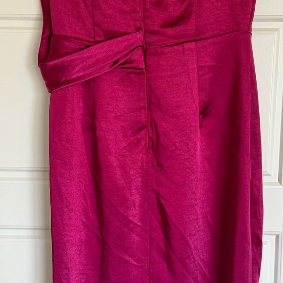 Lush Sleeveless Pleated Midi Dress Women’s Size Small Fuchsia‎ Rose NWT - Picture 2 of 9